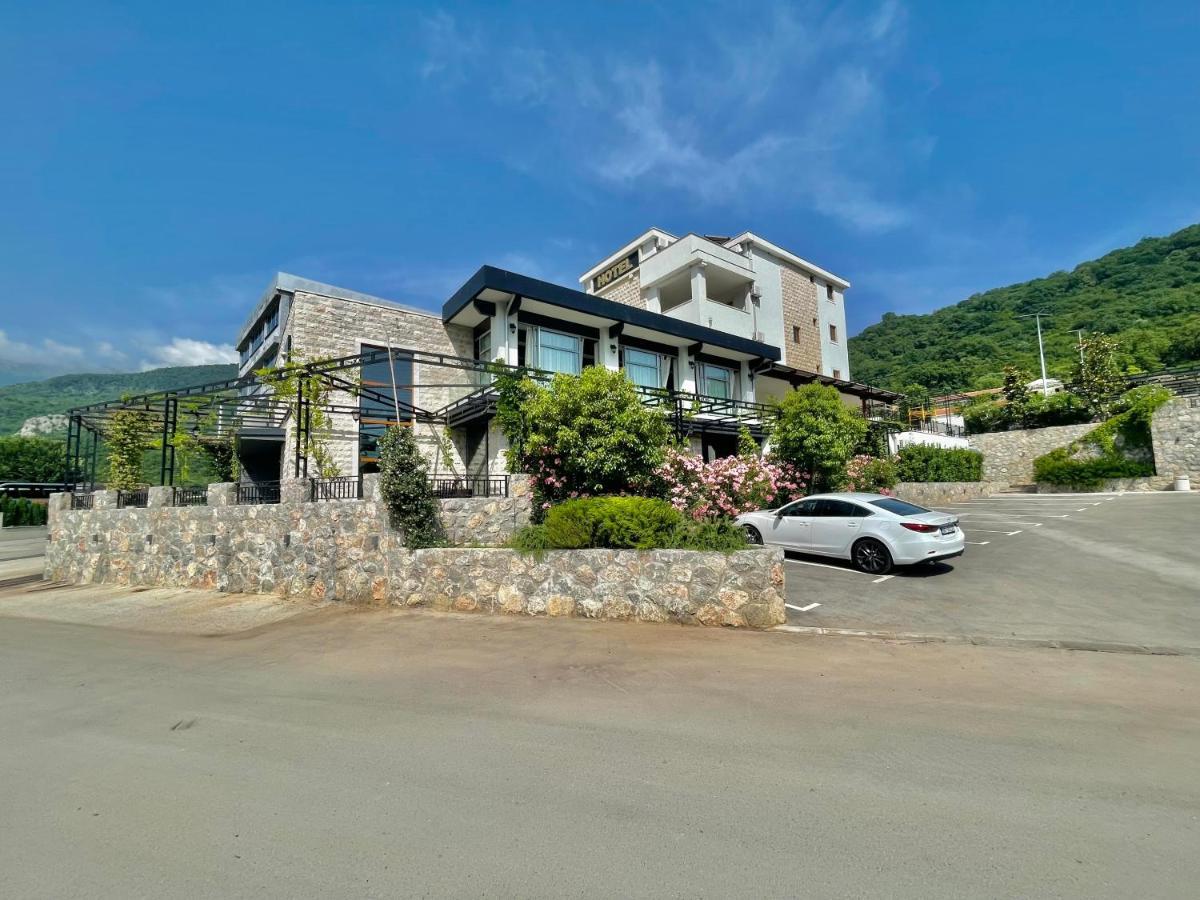 Hotel Opera Jaz Budva Buitenkant foto