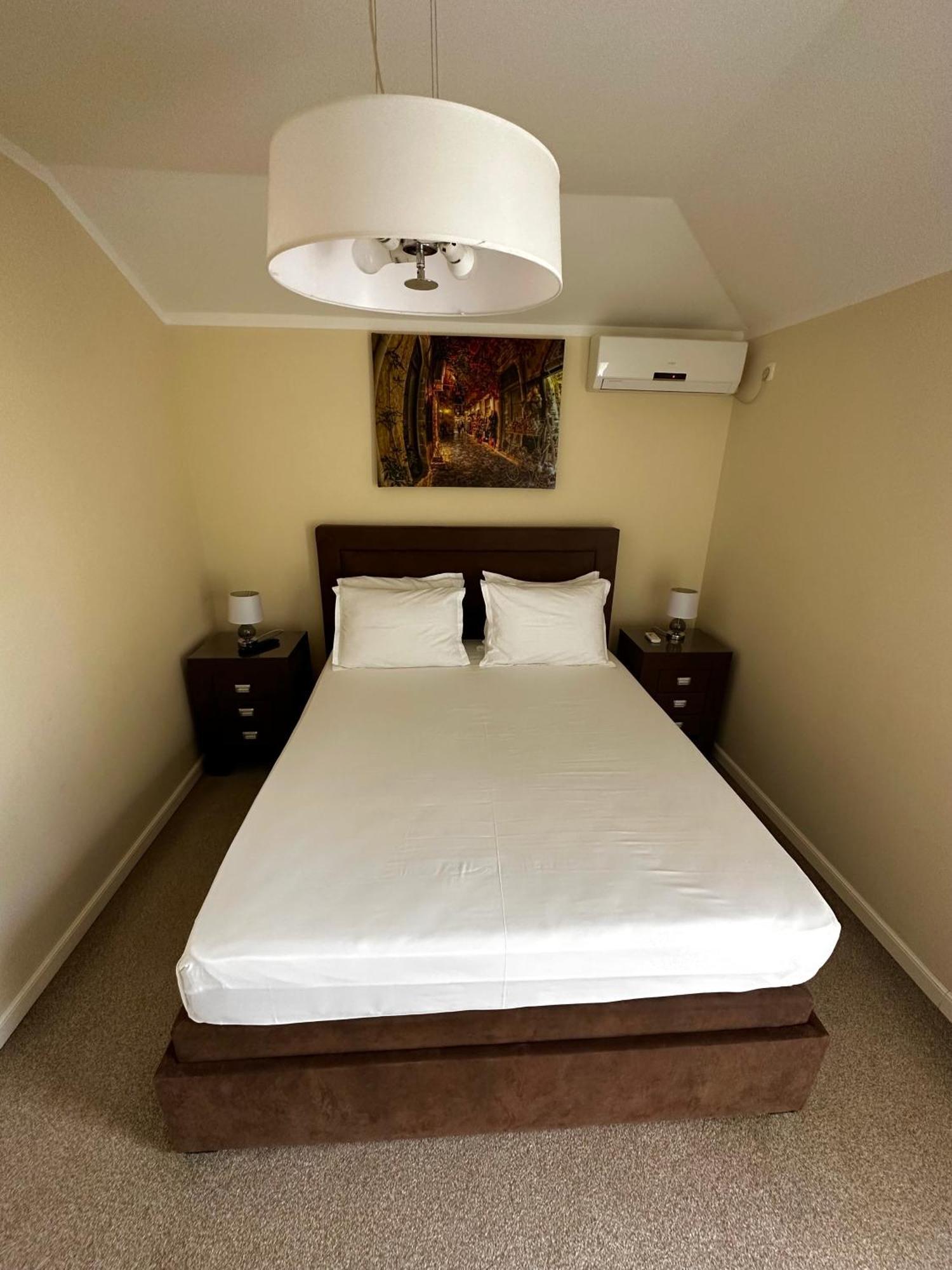 Hotel Opera Jaz Budva Buitenkant foto